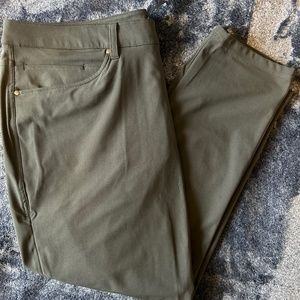 Men’s Lulu Lemon Slim Fit ABC Pant *Shorter Length* 38W/28L